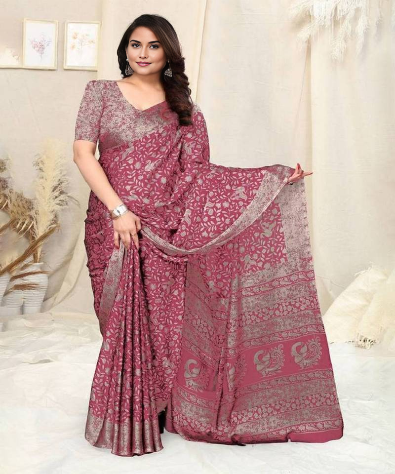 Sari magenta en chiffon tissé avec broderies en fil zari Sari Indien