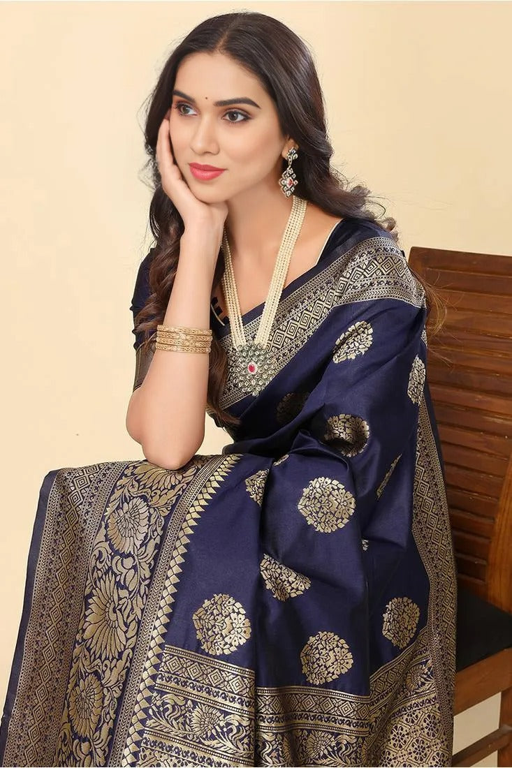 Sari en mélange de soie Banarasi, tissé en jacquard avec des motifs zari dorés Sari Indien